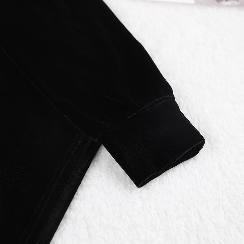 Velvet Total Black